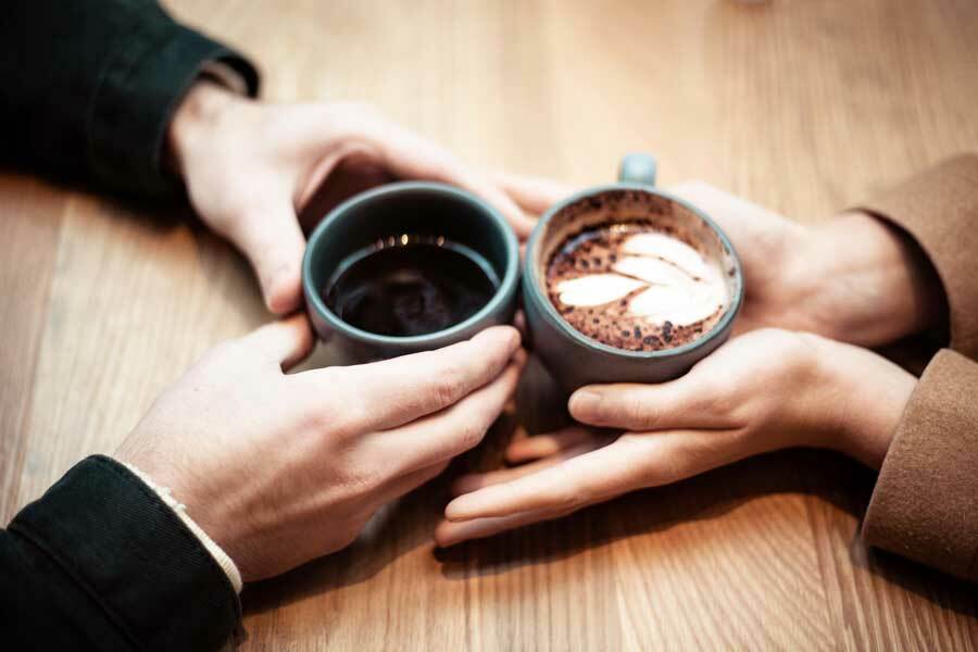 Traumdate: wunderschöne Frauen kennenlernen
